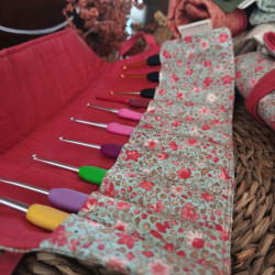 Mini crochet