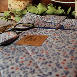 Funda libro / Tablet Hojas Azul